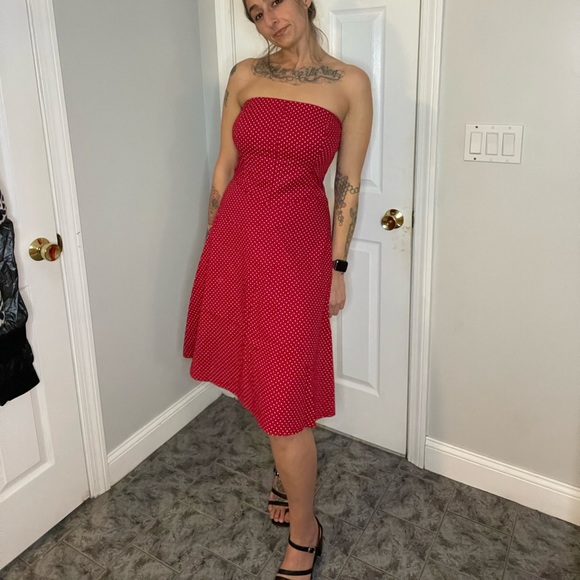 Jonathan Martin Red Dress with white polka dots - Picture 8 of 11